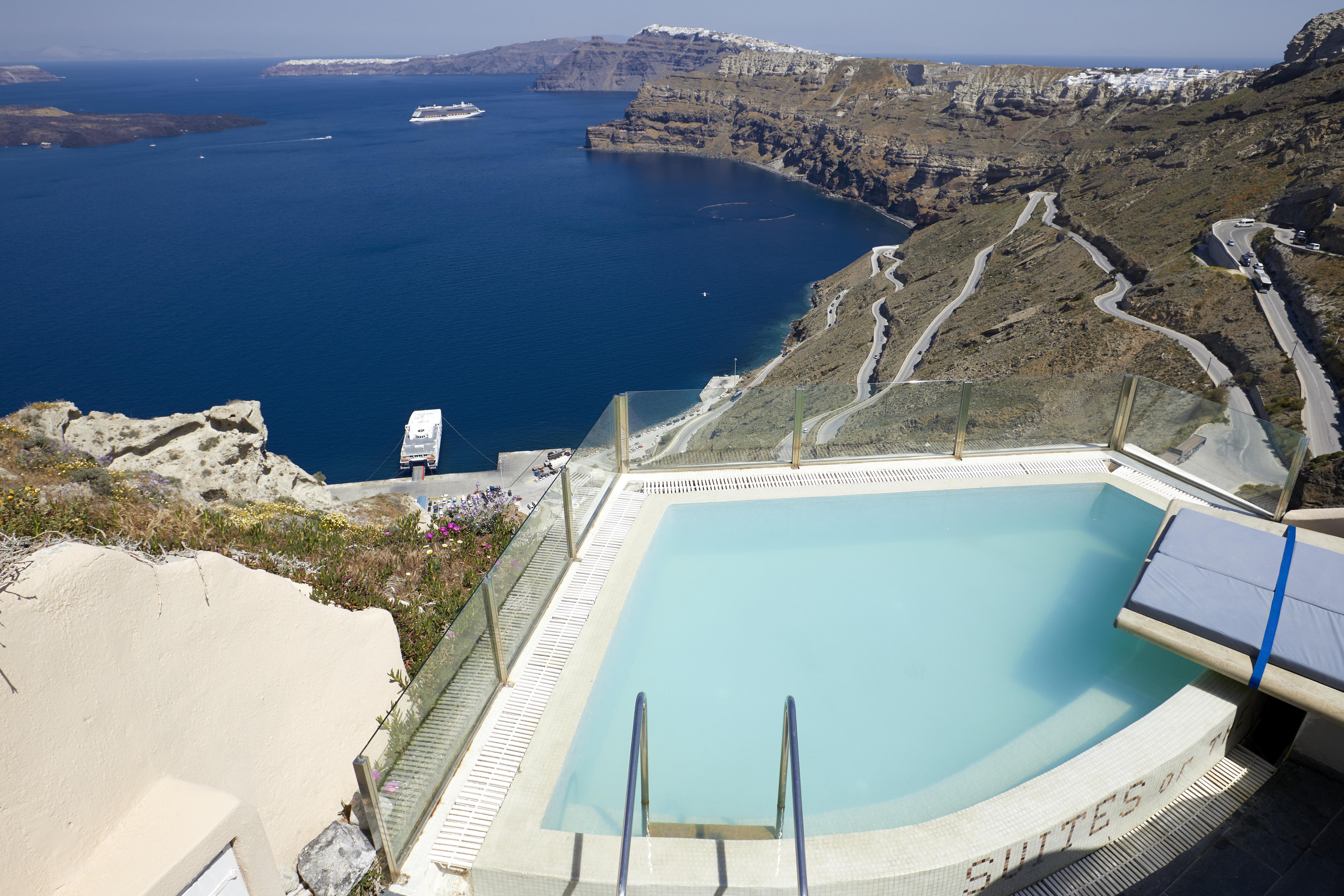 Suites Of The Gods Cave Spa Hotel Megalochori  Eksteriør billede